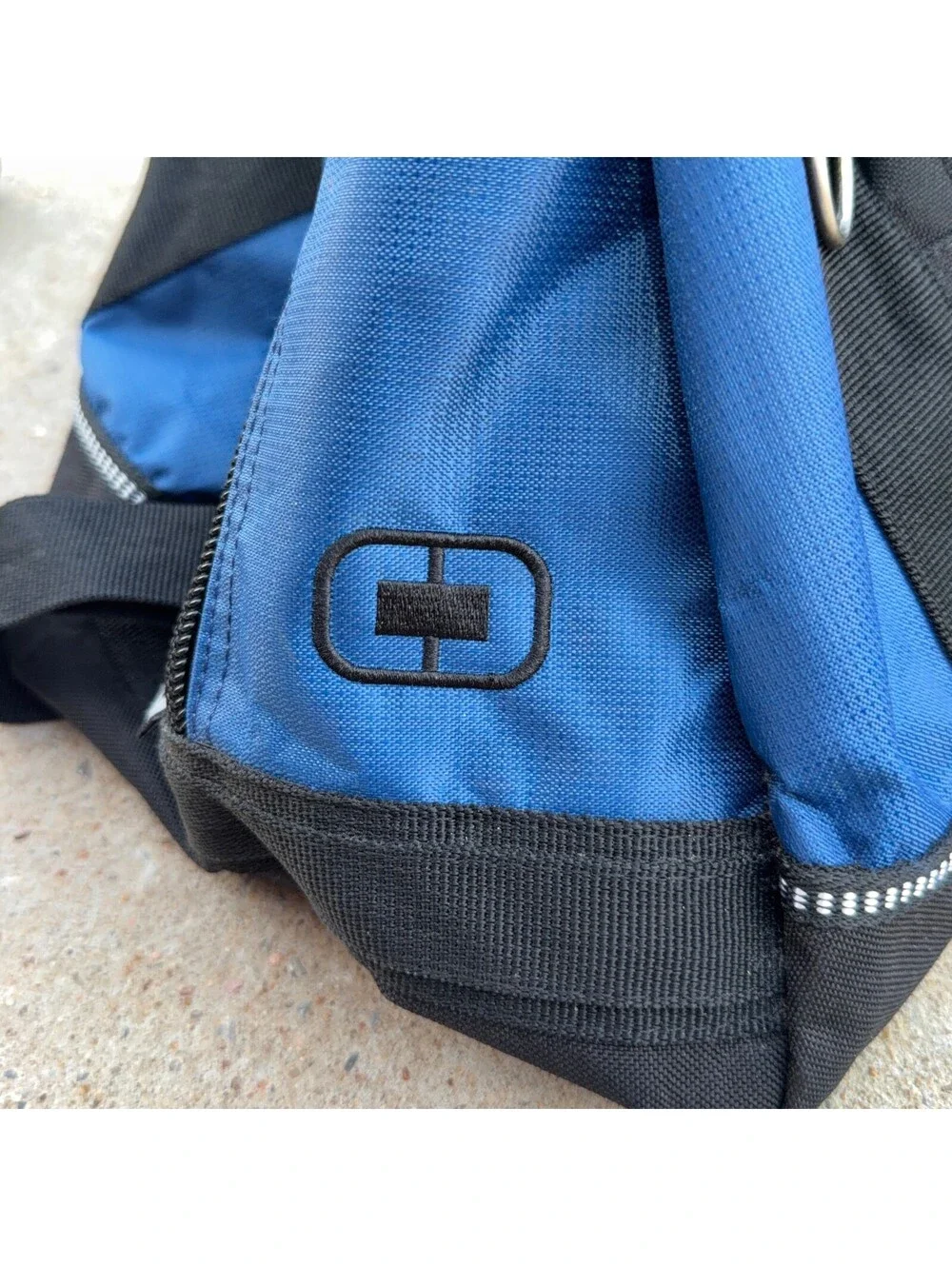 OGIO Half Dome Duffel Bag Blue‎ Black Gym Travel Sports Luggage Shoulder Strap